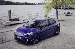 Volkswagen ID.3 GTX Fire and Ice, 2025, front